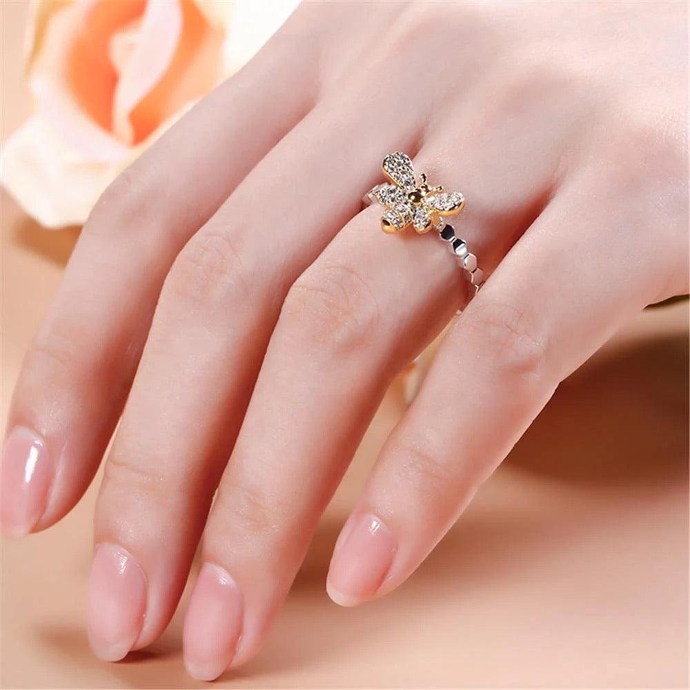 Premium Photo | Beautiful ring design wedding engagement rings with  diamonds on isolate white
